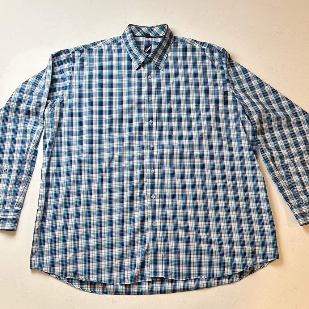 HECHTER Navy and White Checkered Button Down Shirt